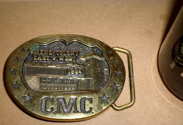 [CMC] CA. MENS COLONY- SAN LUIS OBISPO, CUSTOM METAL BELT BUCKLE, VINT. 1983 yr.