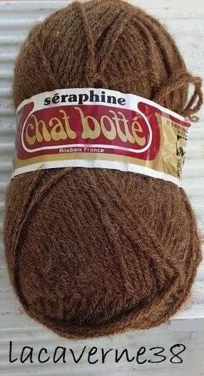 1 PELOTE DE laine de 50g CHAT BOTTE SERAPHINE aig n 3 5 Courtelle