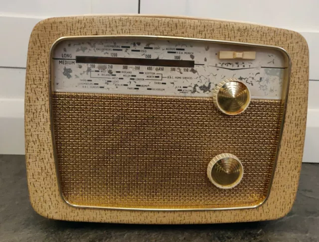 Vintage 1960s Defiant Radio MW/LW