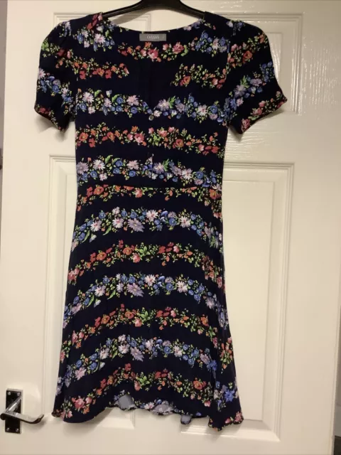 Oasis  blue flower patterned tie back dress Size 8 Short Sleeved