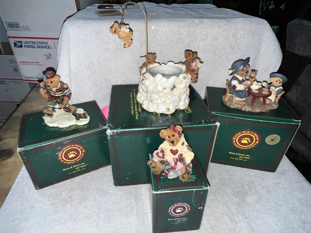 Boyds Bears Figurines -  Lot of 4  Lot includes: Votive Holder and Hockey Player