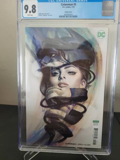 Catwoman #5 Cgc 9.8 Graded 2019 Dc Comics Stanley Artgerm Lau Variant Cover