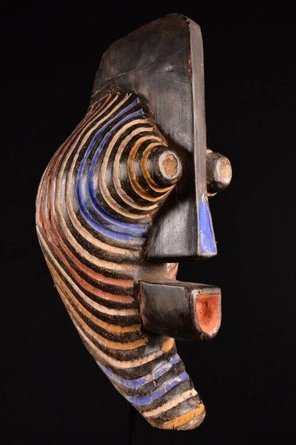 18380 African Authentic Songye Mask DR Congo