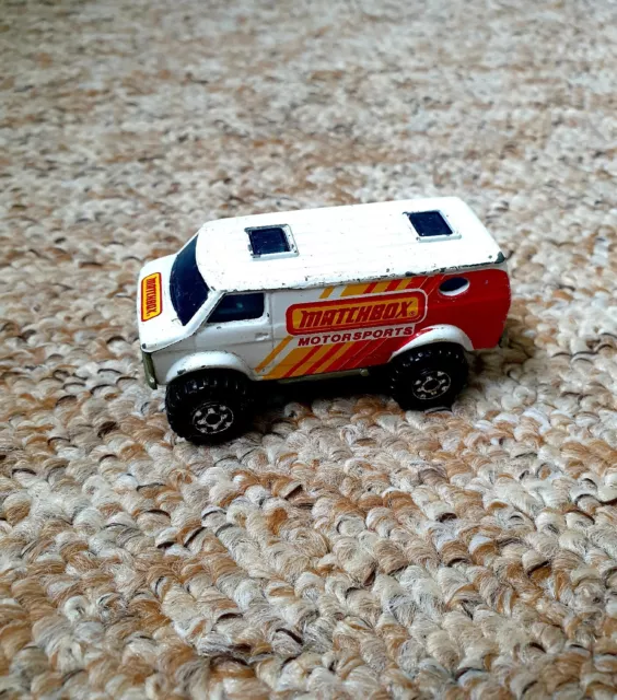 Matchbox 4x4 Chevy Van 1981 Motorsports 3