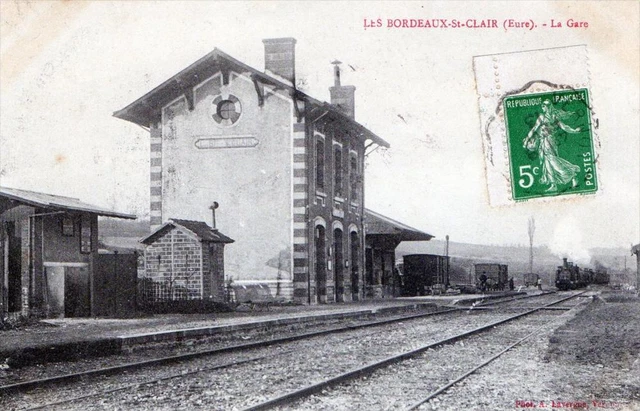 Cpa 27 Les Bordeaux Saint Clair La Gare (Arriving Train