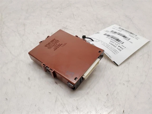 Toyota Highlander,HYBRID,06-07,Network Gateway Right Hand Dash Fits, 89111-48060