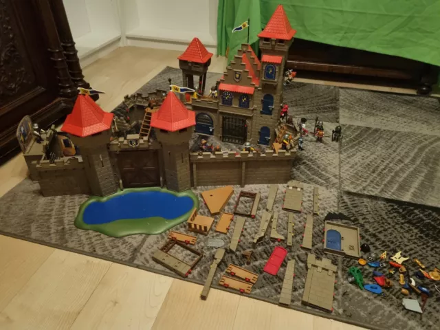 Playmobil Ritterburg plus viele Extras und viel Zubehör