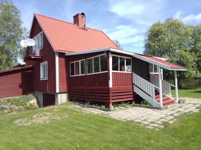 freistehendes EFH Mittelschweden, Kälarne 3 schlafzi, KDB Wohnzimmer, Pellethzg