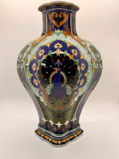 Rozenburg Den Haag Art Nouveau vase with peacock