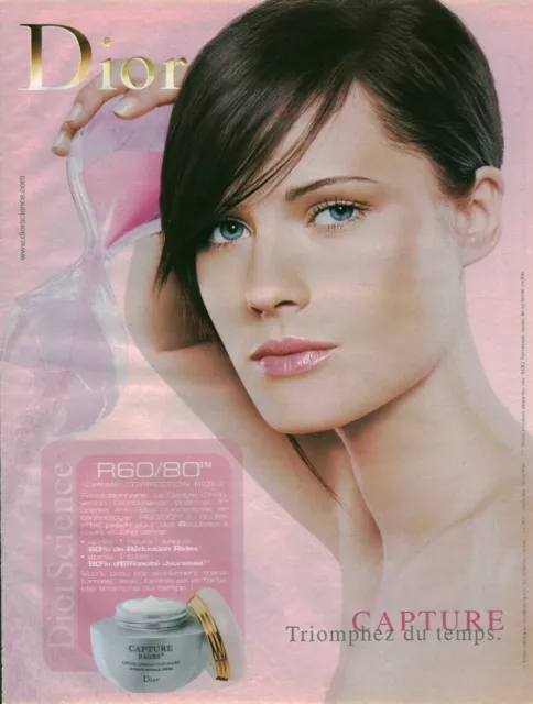 Publicité contemporaine crème Capture Dior 2003 issue de magazine