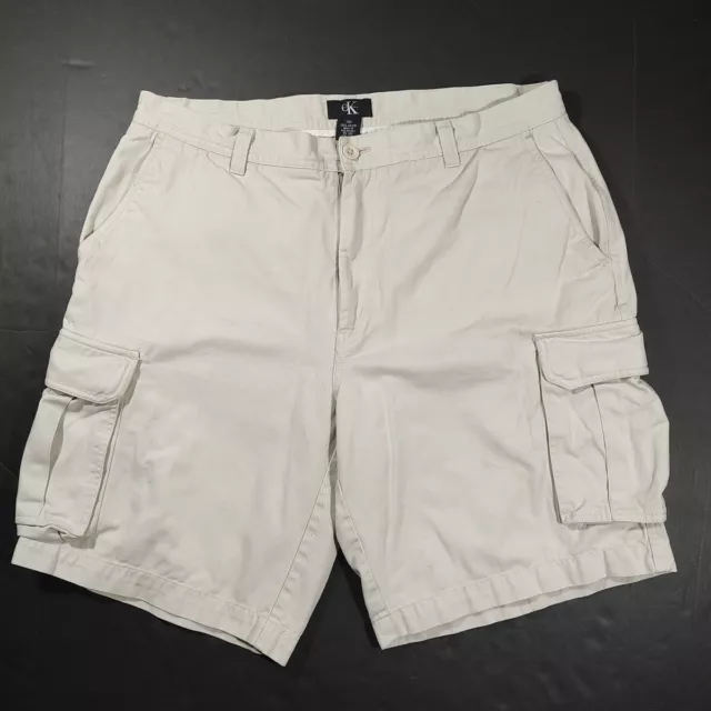 Pantalones Calvin Klein Caqui Lona Asargada Cortos Chinos Hombre Talla 38