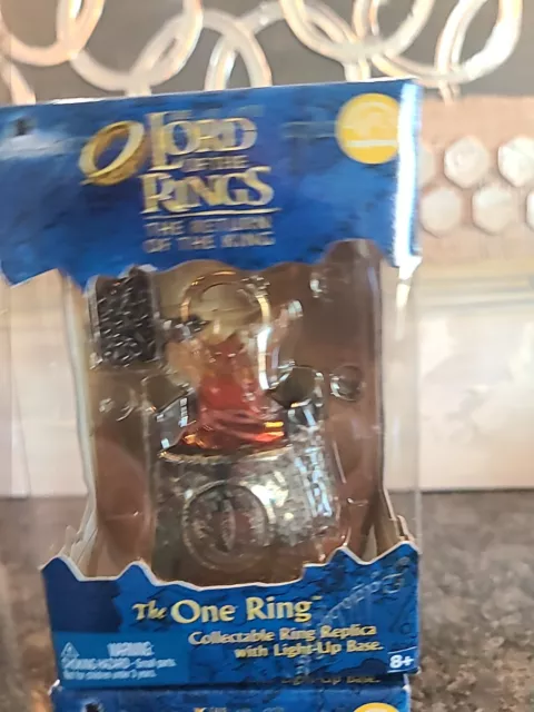 Lord of the Rings Return of the King The One Ring with Light up Base By Applause