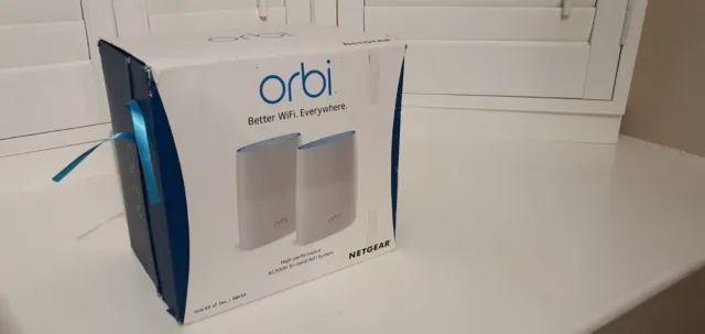 Netgear - Orbi RBK50 - White Tri-Band Router and Satellite - Used