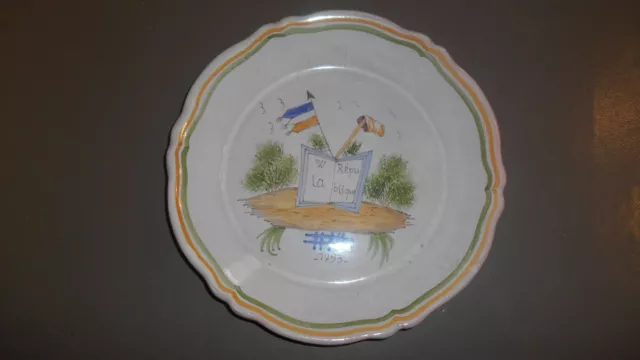 Assiette décors révolutionnaire repro nevers la république 1793