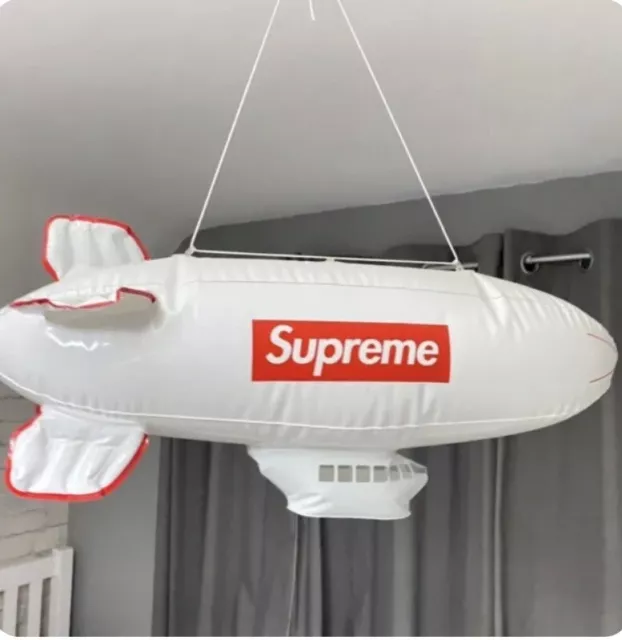 FW18 Supreme Inflatable Blimp
