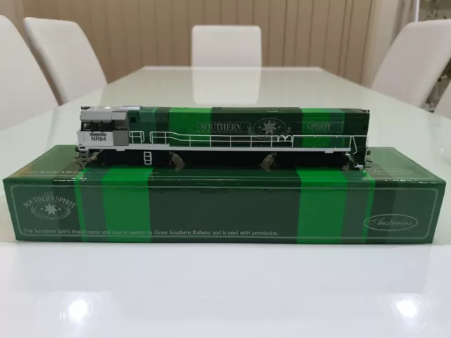 AUSTRAINS HO Scale NR84 Diesel Southern Spirit NR Class Australian Locomotive 2