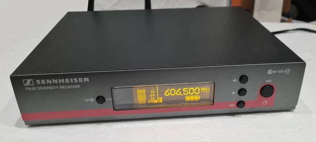 Sennheiser EM100 G3  Diversity Receiver GB-BAND 606 - 648 MHz - ( LCD Fault )
