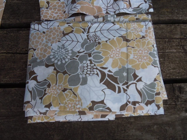 Parure de lit vintage des années 1960 et 1970 à motif floral