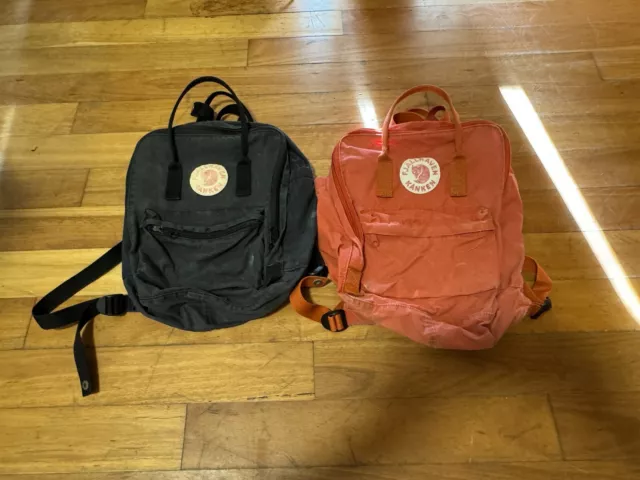 2x Fjallraven Kanken Classic backpacks - Orange And Black