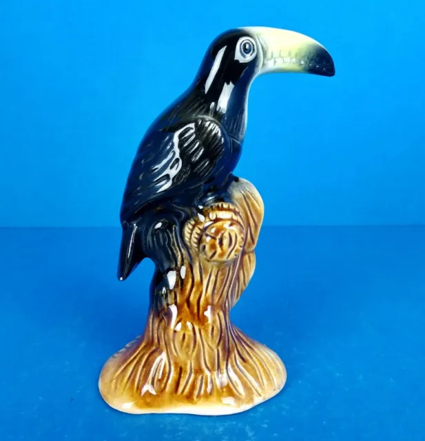 Vintage Ceramic TOUCAN BIRD Figurine 204B Made in BRAZIL Glazed Tropical MCM 7"