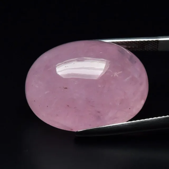 Morganite rose pâle en cabochon ovale de 43.39Cts