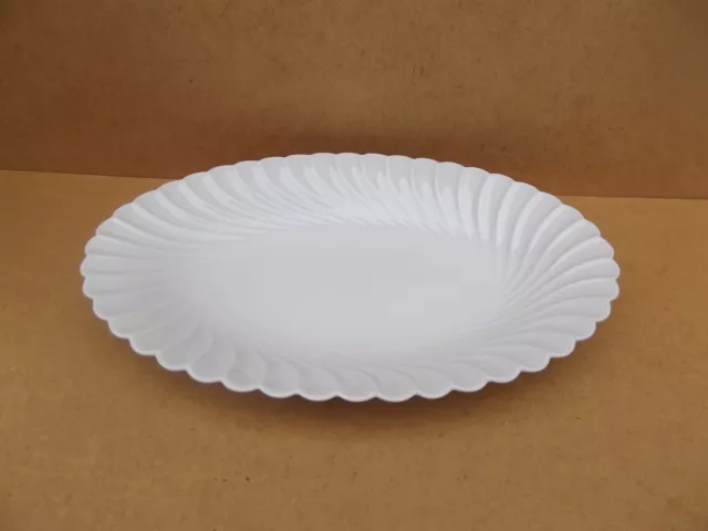 Plat ovale en porcelaine blanche Haviland France Limoges modèle Torse