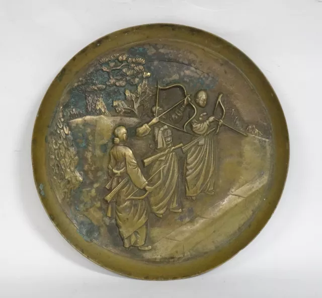 IMPRESSIVE EARLY 20c CHINESE EXPORT BRASS HUNTING  GARDEN SCENE PLAQUE PLATTER