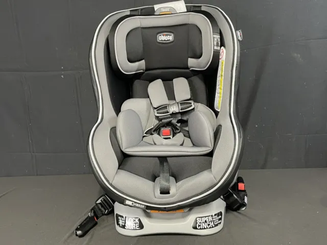 Chicco 06079852950070 NextFit Zip Convertible Car Seat New Open Box Exp 1/29