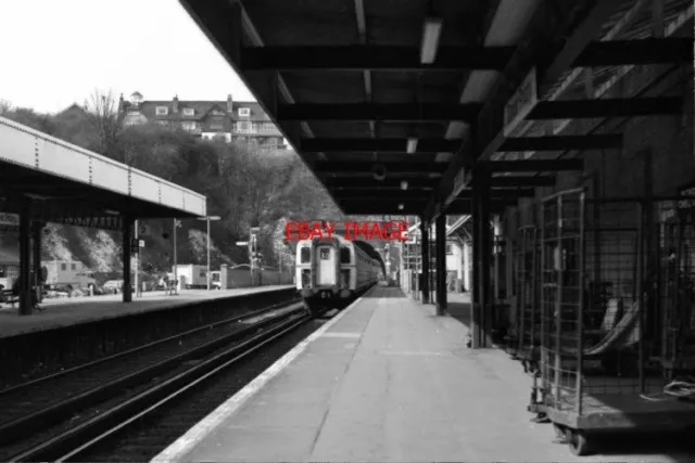 Photo  1980 Dover Priory Railway Station A 4-Cig Unit For London Enters Platform