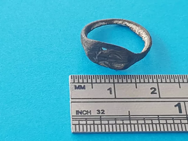 Very rare intact superb Viking childs bronze ring. Please read description L161z 3