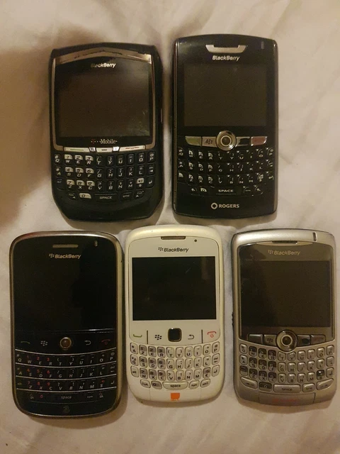 Smartphone BlackBerry Curve 8900 Débloqué Noir - Pour Pièces Détachées/réparation - Défectueux