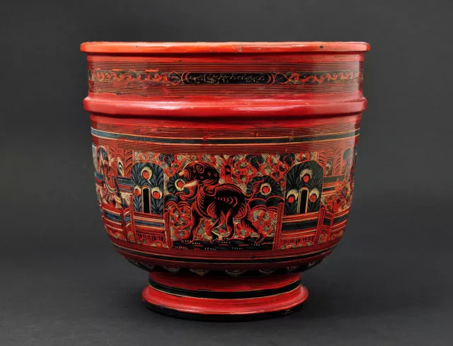Lacquerware, deep bowl, Bagan, Burma (Mynamar) late 19th / early 20th century