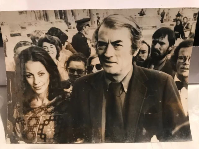 GREGORY PECK  AU FESTIVAL DE CANNES PHOTO DE PRESSE AFP 13x18 DE 1972