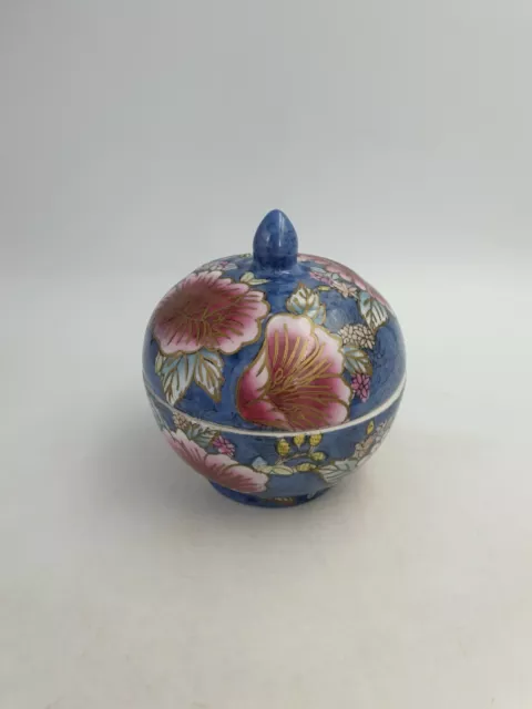 Vtg Chinese Porcelain Dome Lidded Decorative Pot Dish Hand Painted Floral Blue