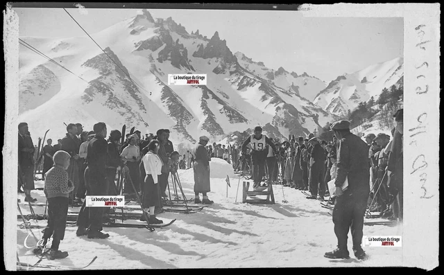 Plate Glass Photo Negative Black & White 3 1/2x5 1/2in, Le, Race Ski
