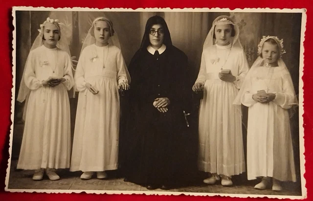 Cartolina Suora Con Bambine Prima Comunione   - Anni 30 Circa  -  Ovada