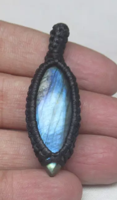 Natürlich Labradorite Marquise 35.20 Karat Baumwolle Gewachst Schnur Makramee