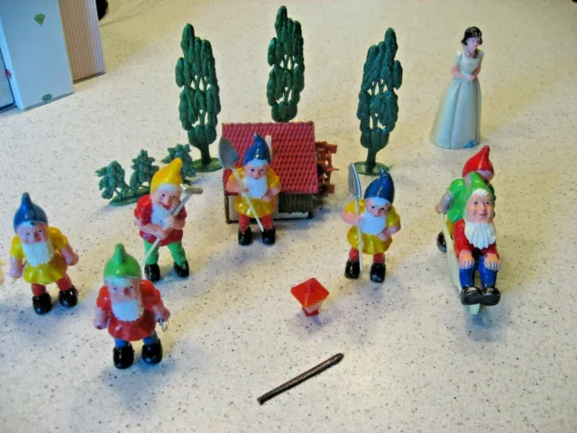 Snow White And The Seven Dwarves Miniature Plastic Vintage Figures plus Trees