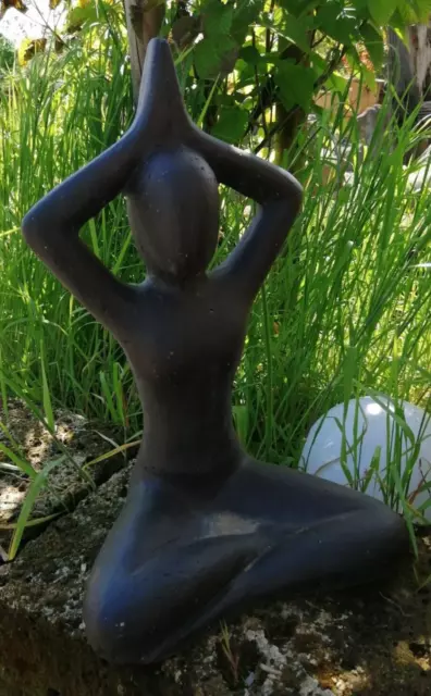 Yoga Frau sitzend Meditation Skulptur Figur Statue Stein Steinguss Garten 40cm