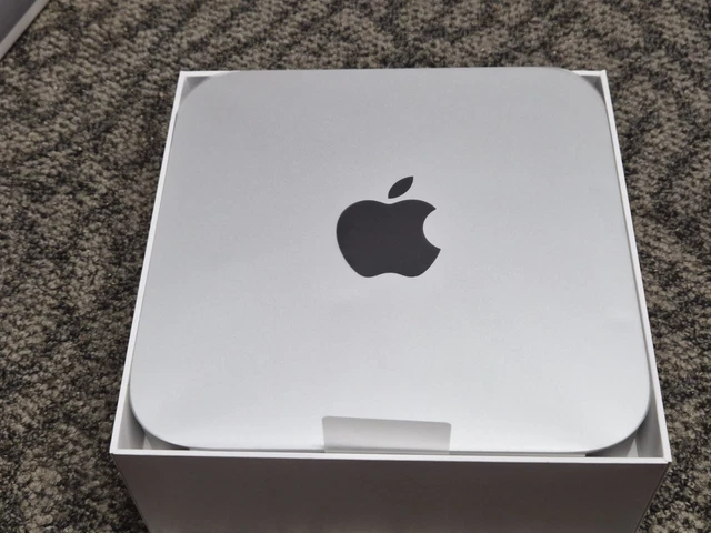 Mac mini / M2-2023年/ 8G・256 Apple Mac Mini / M2 Chip / 8GB / 256GB / Silver / MMFJ3VC/A - New (1 Y