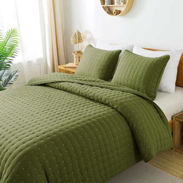 Green Queen Size Quilt Bedding Sets with Pillow Shams, Dark Sage Olive Lightweig