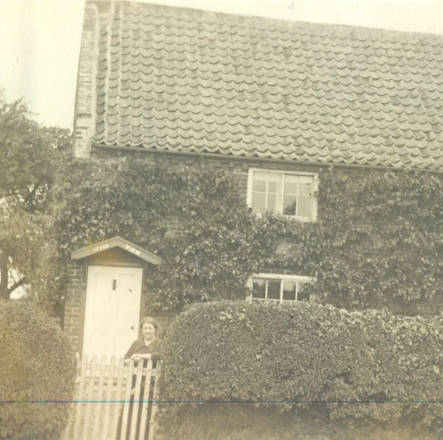 Holzansicht Haus Sozialgeschichte RPPC Postkarte Echtfoto Antik #8