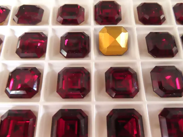 4 Rare Swarovski Vintage Square Octagon Emerald-Cut, 14mm Garnet/foiled. #4671