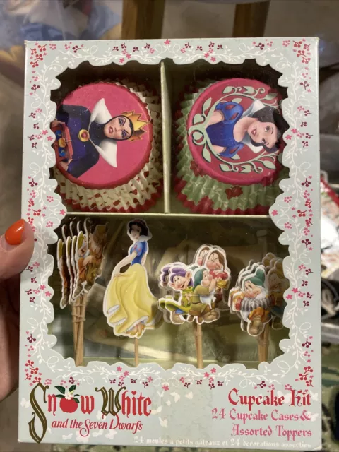 Snow White and the seven dwarfs cupcake kit Williams Sonoma