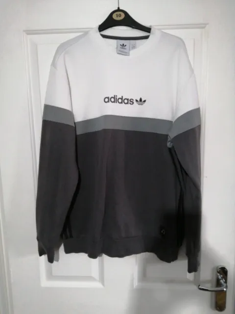 Adidas Sweatshirt Size L.