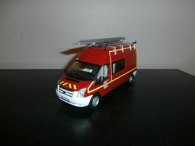 Altaya 1:43 Ford F798T pompiers Haut-Rhin rouge G190E009 modèle voiture