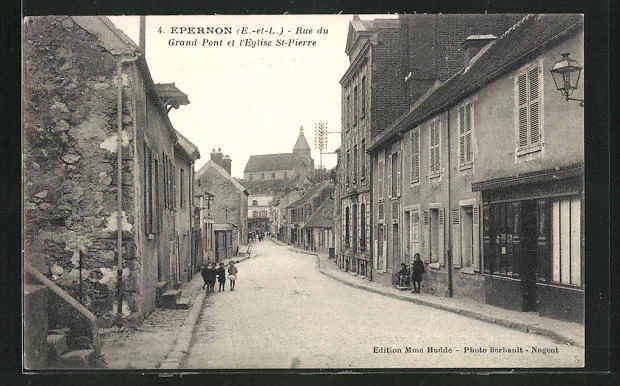 CPA Épernon, Rue du Grand Pont et l´Eglise St-Pierre