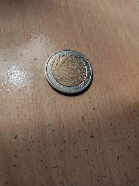 pièce commemorative  de 2 euros de 2000 bonne état rare fautée