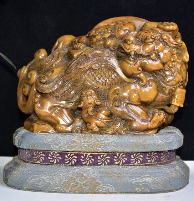 Chinese Exquisite Handmade Kirin carving Shoushan Stone Statue Seal