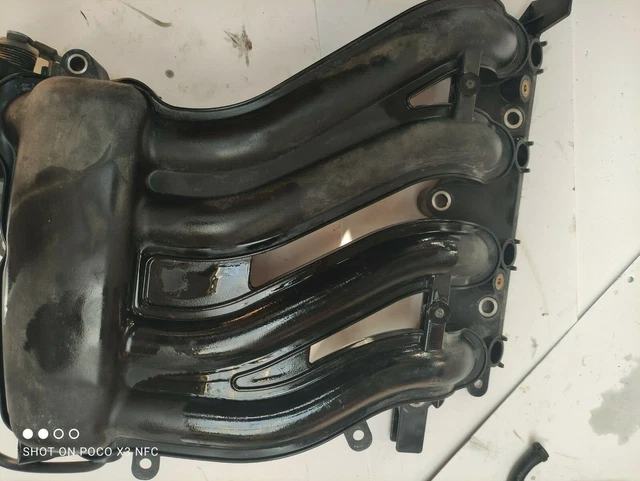 pipe d admission plastique  pour f 70et f 50 cv yamaha 4 tps injection